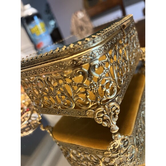 Jewelry Box Gold Trinket Filigree Flowers Beveled Glass ORMOLU Velvet Vtg Casket - Picture 3 of 11